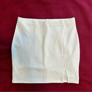 Elegant Cream Women's Skirt with Mini Side Split